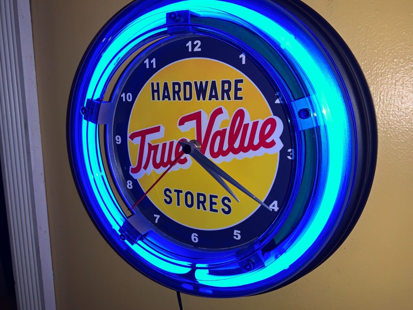 True Value Hardware Store Garage Neon Wall Clock Advertising Sign