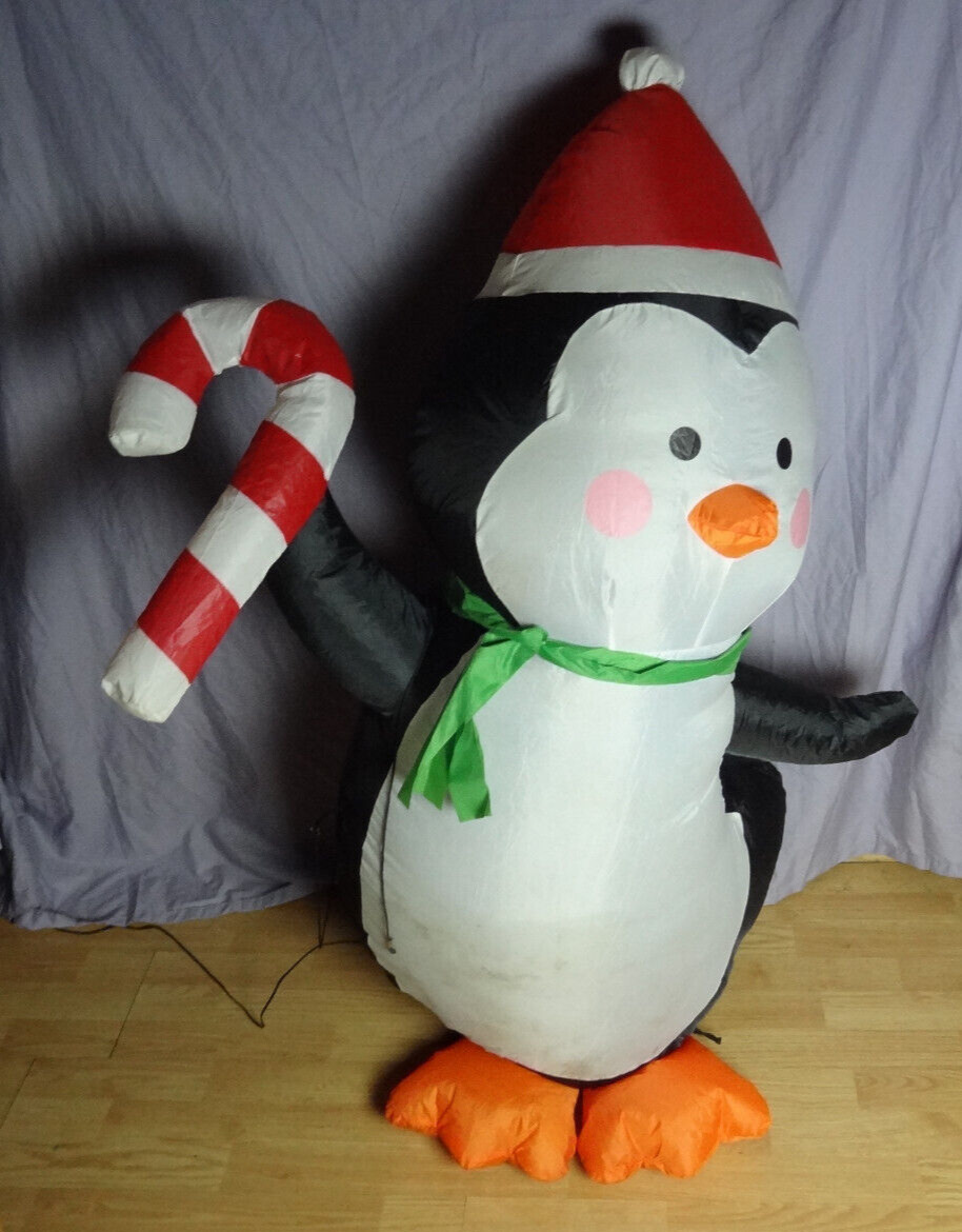 Gemmy 4\' Airblown Inflatable Yard Blow Up Christmas Penguin Indoor Out