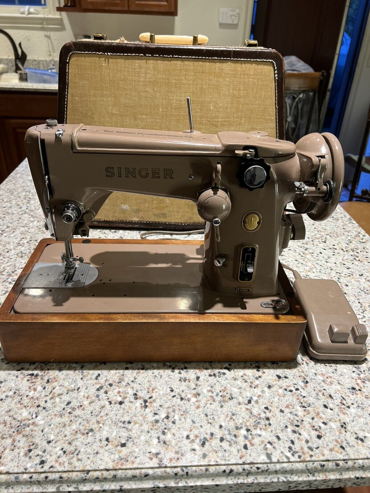 Excellent 1956 Singer 306K Sewing Machine With Case. Tested
