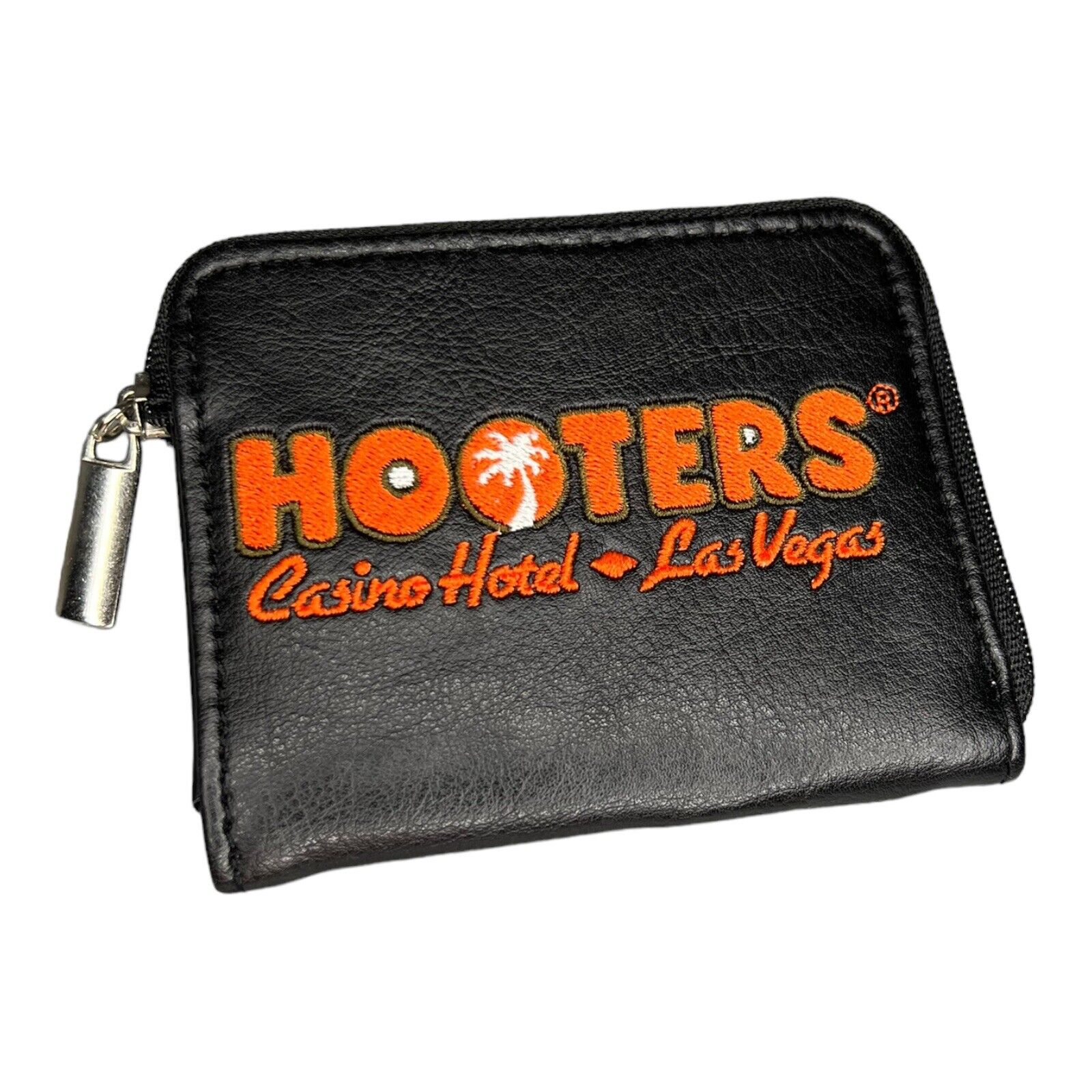 Hooters Casino Hotel Las Vegas Black Leather Zip Up Wallet