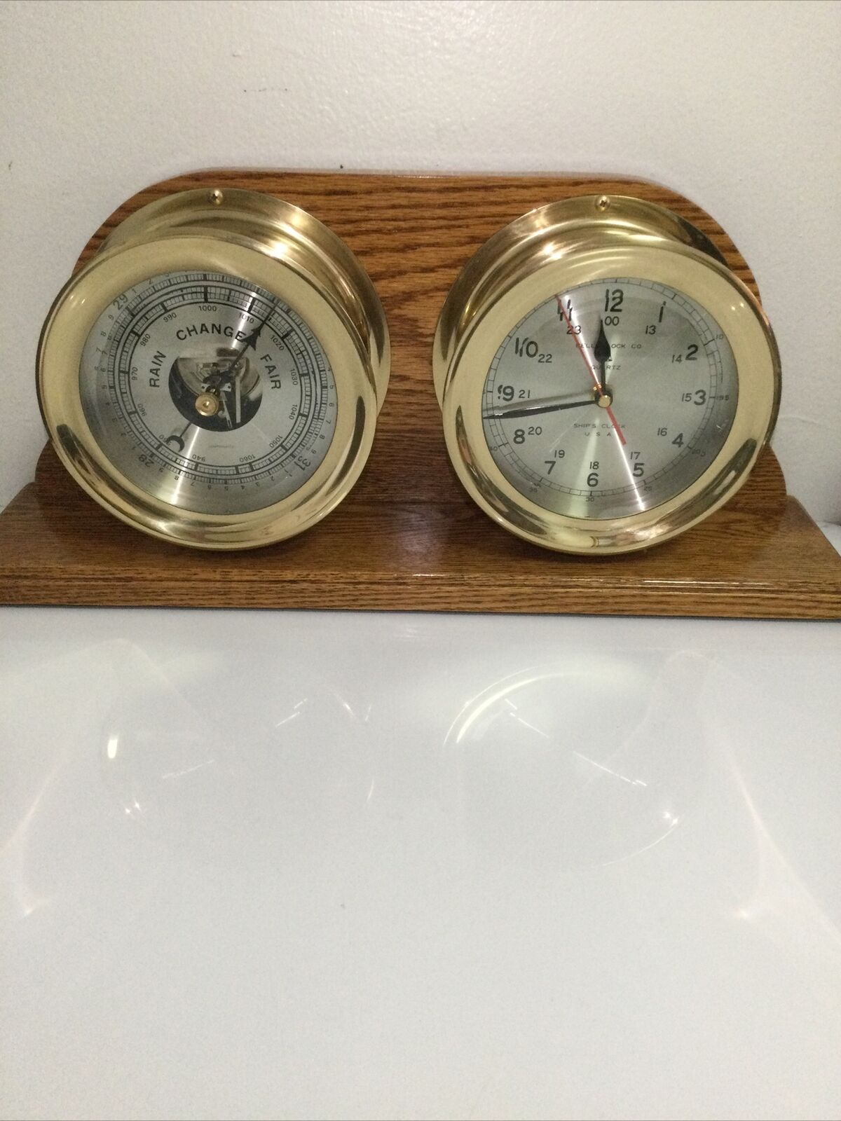 Vintage Rare Stunning Oak Stand ￼￼BRASS SHIP COMPENSATED BAROMETER AND CLOCK