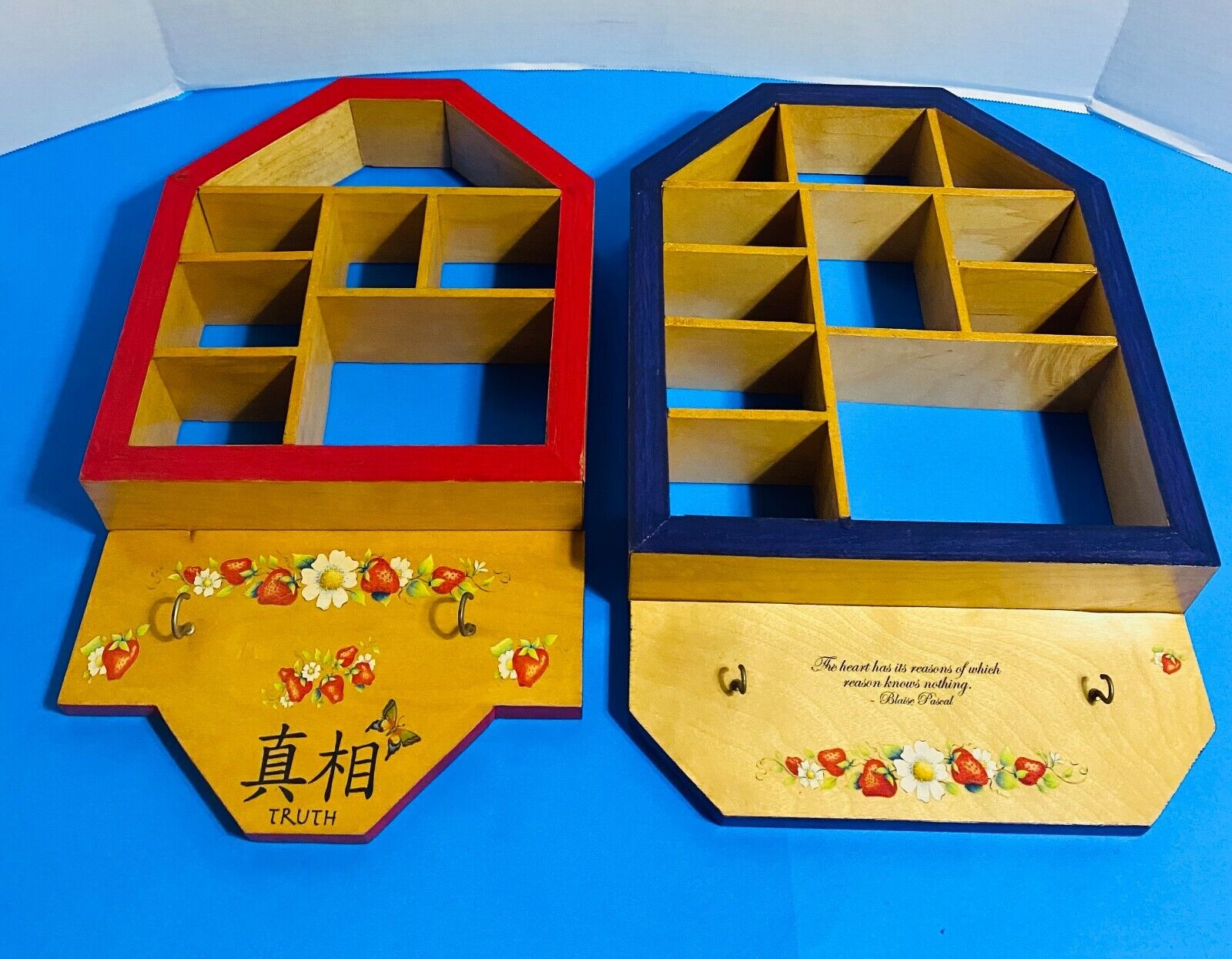 Set of 2 Wood Curiosities Trinket Shelves Wall Hanging Décor House Home Shaped