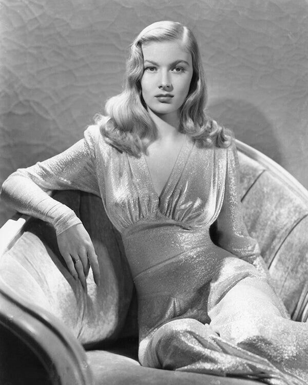 Veronica Lake Breathtaking 1942 This Gun For Hire Glamour Pose 8x10 Photo