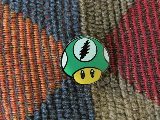 Dead Head Video Gamer Green Magic Mushroom Shrooms Psilocybin Enamel Hat Pins