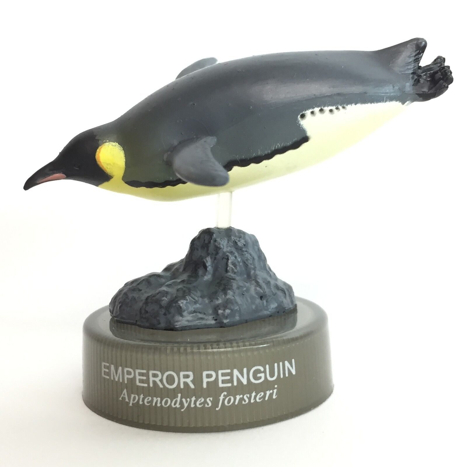 Kaiyodo Penguin\'s Lunch Bottle Cap Mini Figure #5 Emperor Penguin import Japan