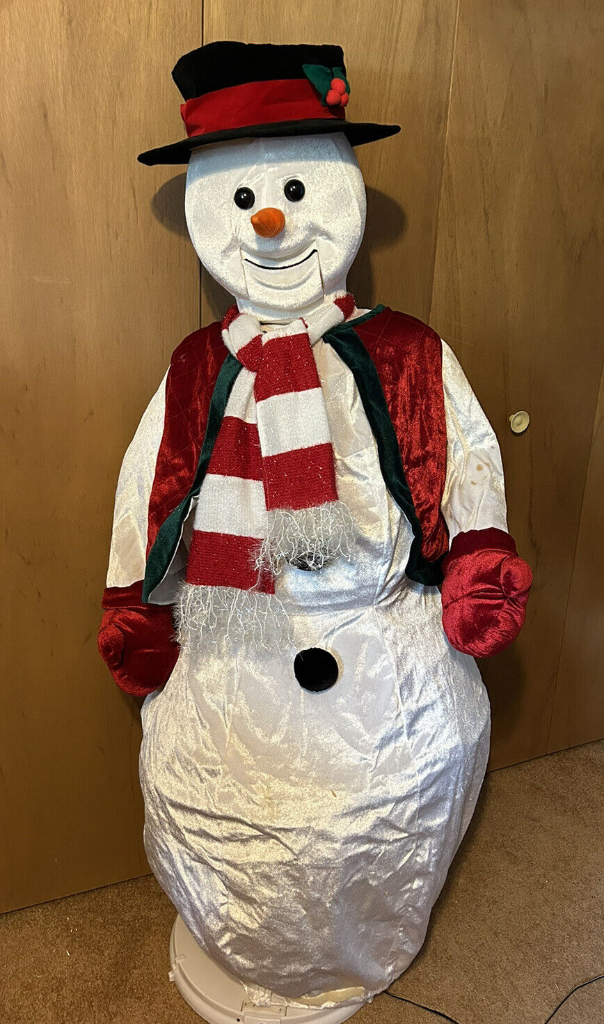 GEMMY HOLIDAY Animated Snowman 5' ft Tall Singing/ Dancing/ Karaoke