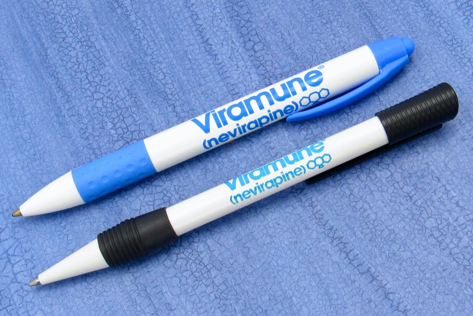 Rare Lot 2 Viramune HIV Antiviral Drug Rep Pharmaceutical Advertising Pens