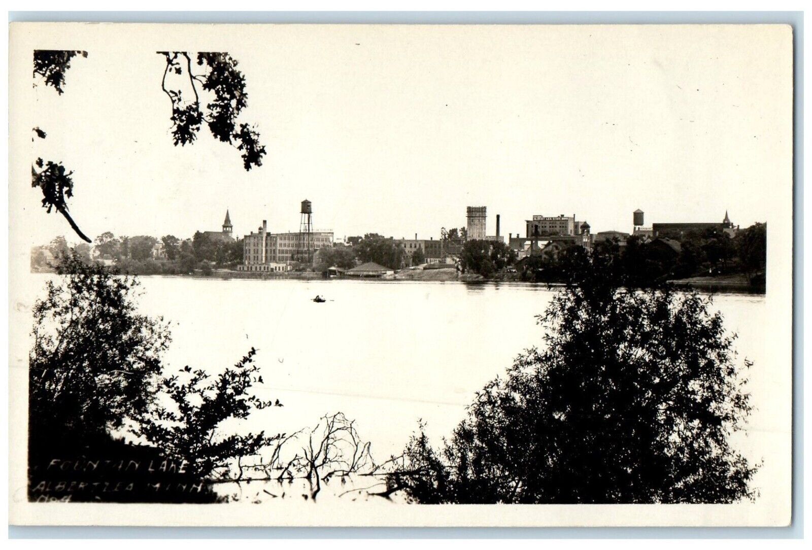 c1940\'s View Of Fountain Lake Albert Lea Minnesota MN RPPC Photo Postcard