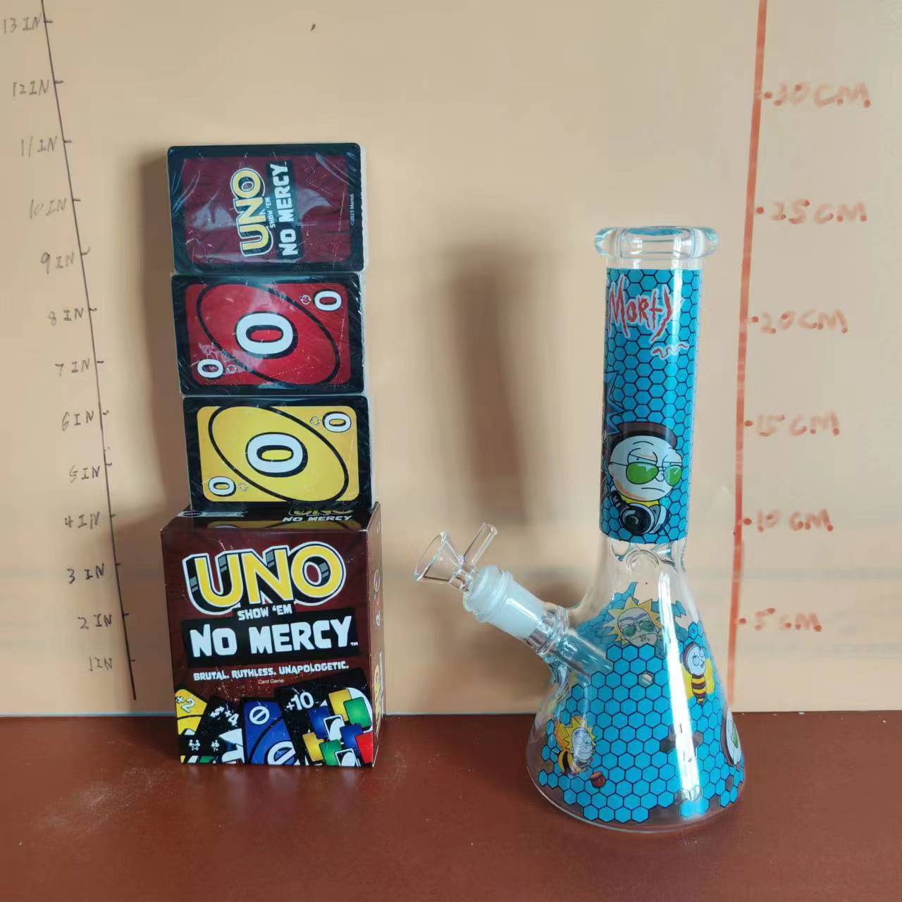 1X Uno No Mercy Card Game + 9in Handprint Heavy Beaker Water Pipe Bong Thick 