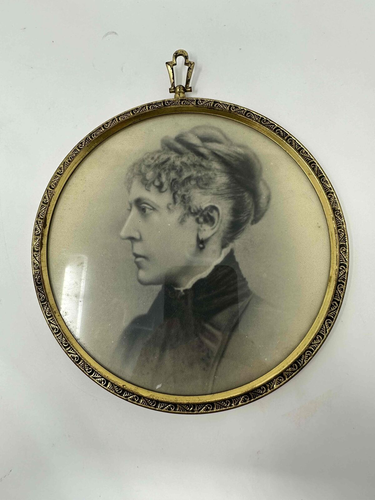 Antique Gold Gilt Frame Photograph Victorian Lady 1800’s Velvet Back Ornate 6.5”