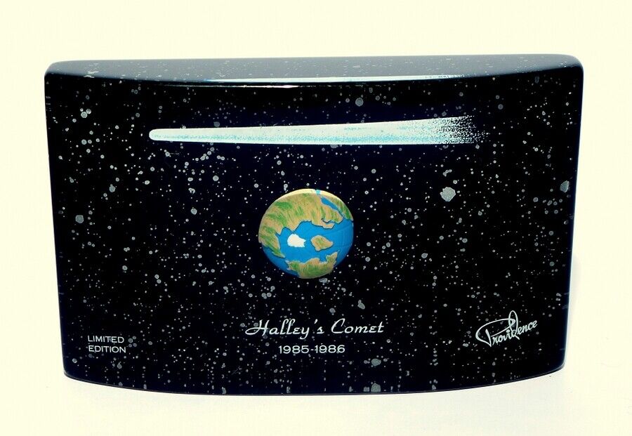 Halley\'s Comet Limited Edition Commemorative Paperweight / Plaque