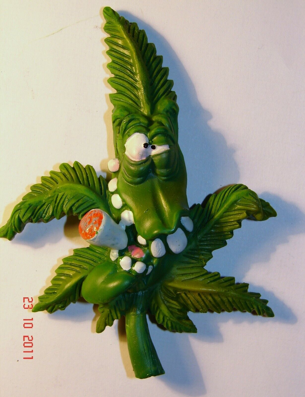 1 piece Marijuana / Marihuana #3 Fridge Magnet #3