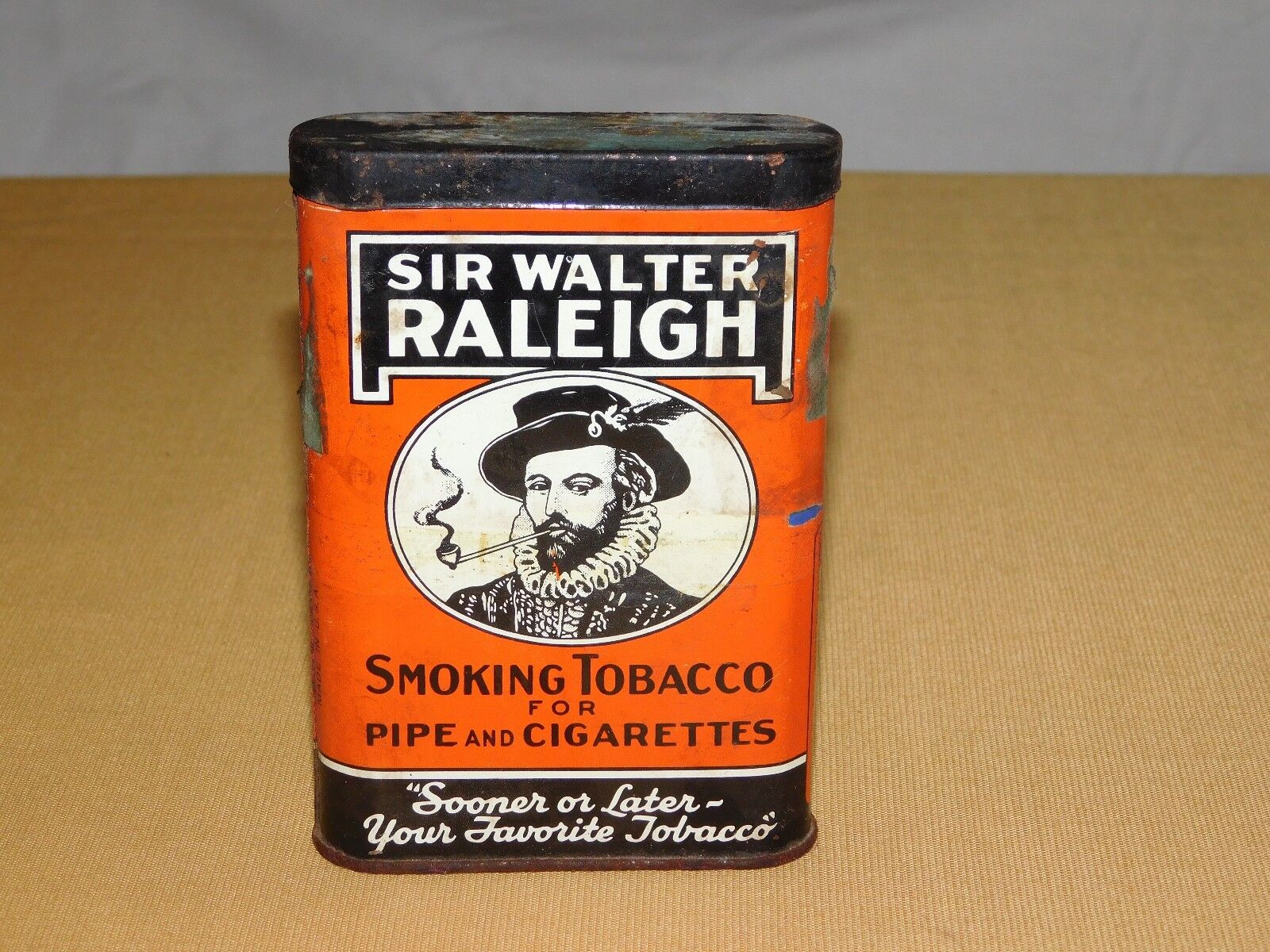 VINTAGE SIR WALTER RALEIGH PIPE & CIGARETTES SMOKING TOBACCO TIN *EMPTY****