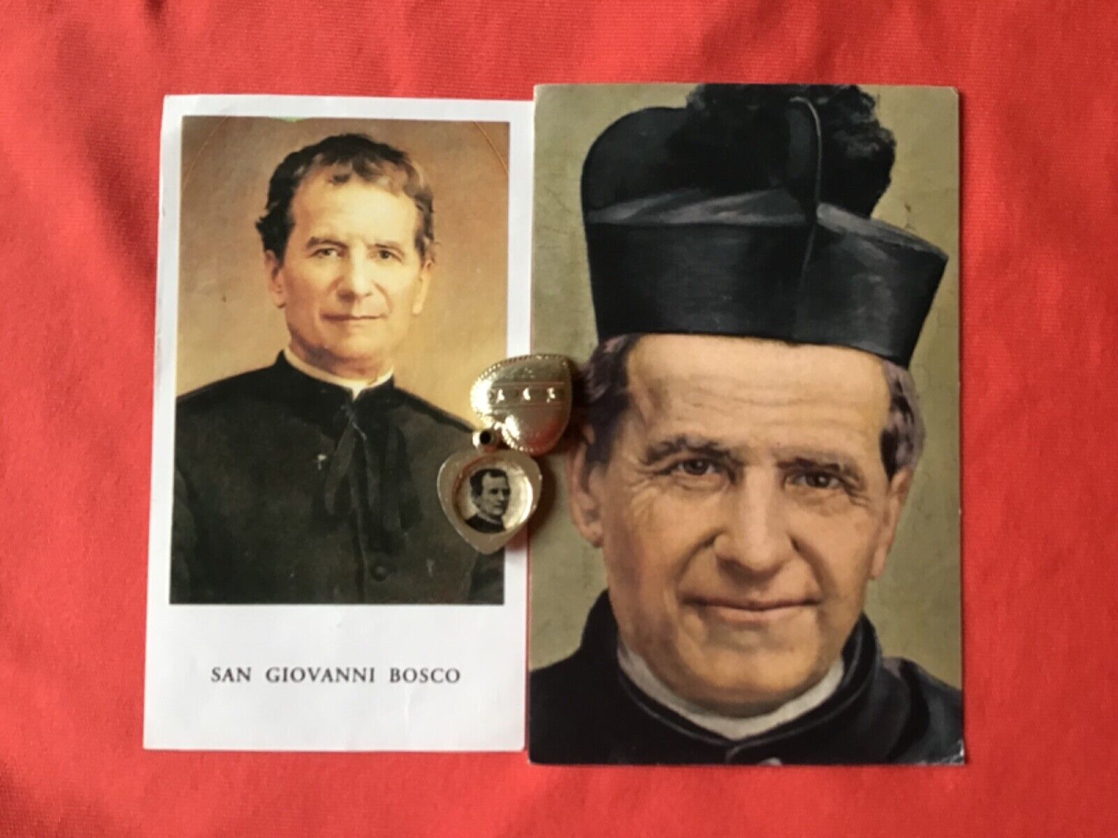 Special RELIC Saint John Don Bosco - ex indumentis 1950th  + 2 holy cards 1950th