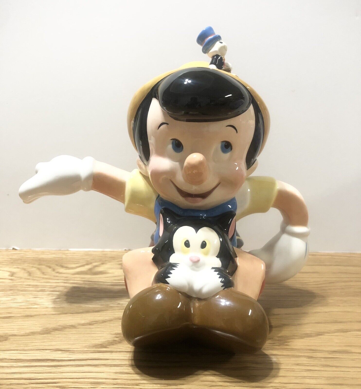 Disney - Pinocchio Teapot Vintage Collectible