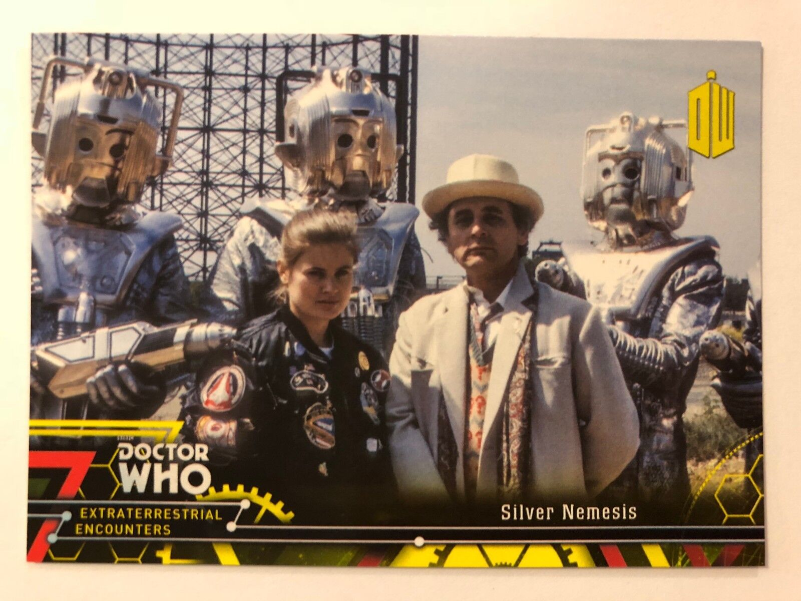 2016 Doctor Who Extraterrestrial Encounters Base YELLOW Singles NrMint-Mint