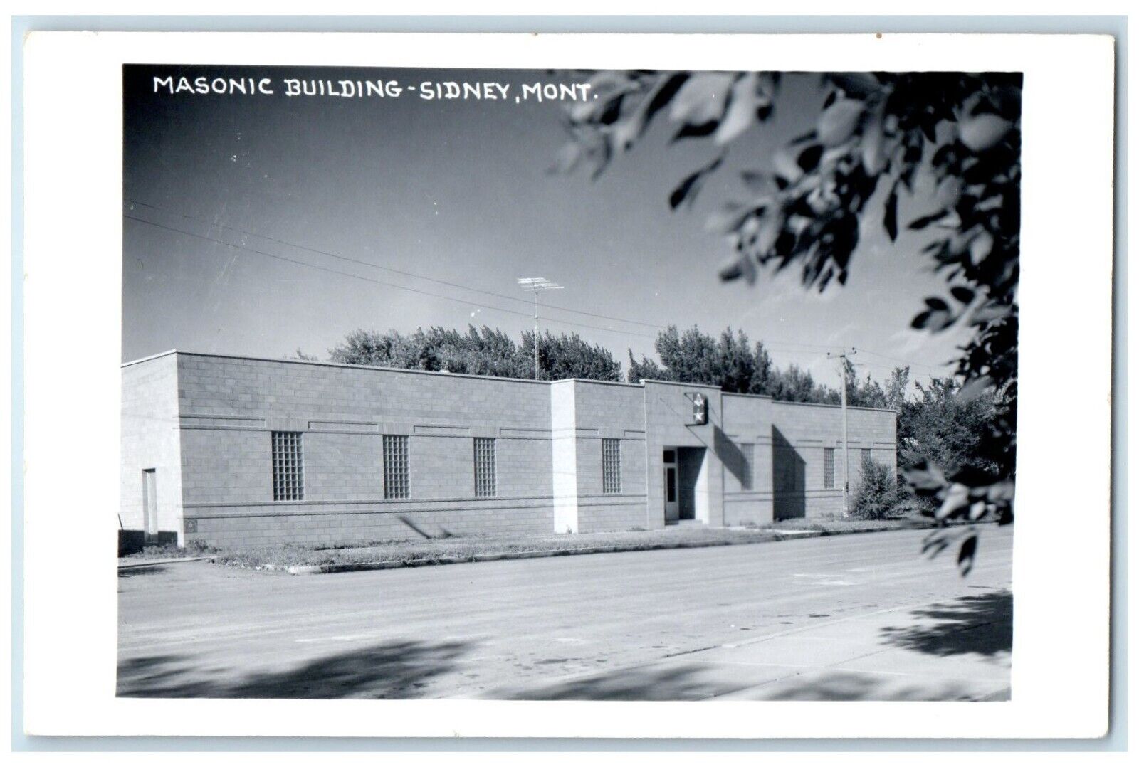 c1950\'s Masonic Building Scene Street Sidney Montana MT RPPC Photo Postcard