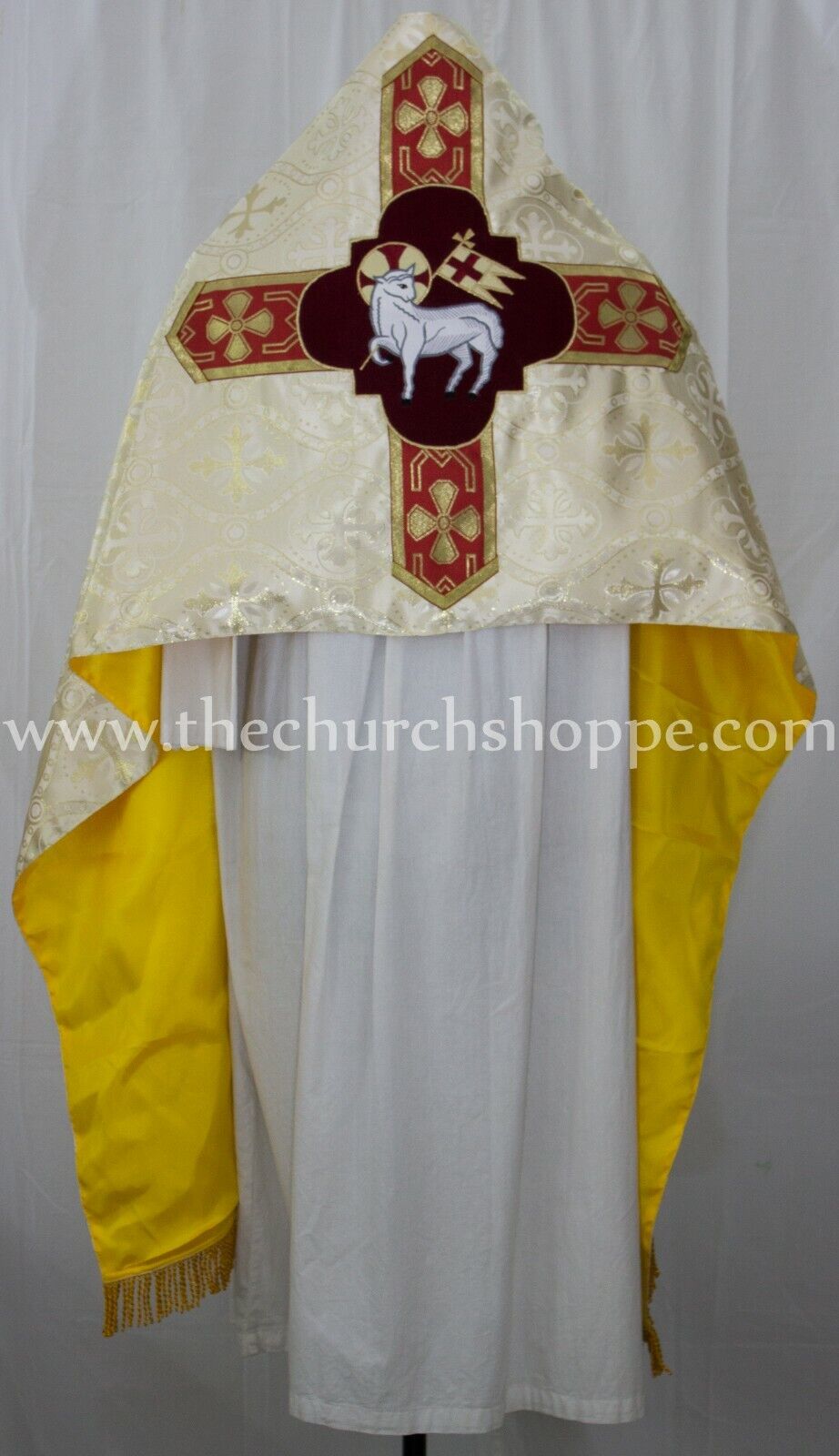 Metallic Gold Humeral Veil wt Agnus Dei embroidery,voile huméral,velo omerale