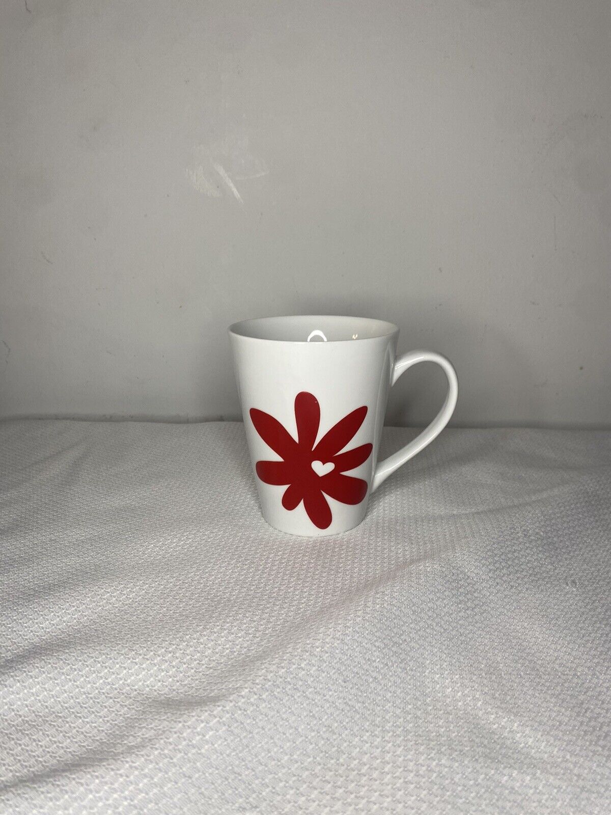 Starbucks Red Flower mug White Heart Love Ceramic 13 Ounce Coffee Mug tea cup