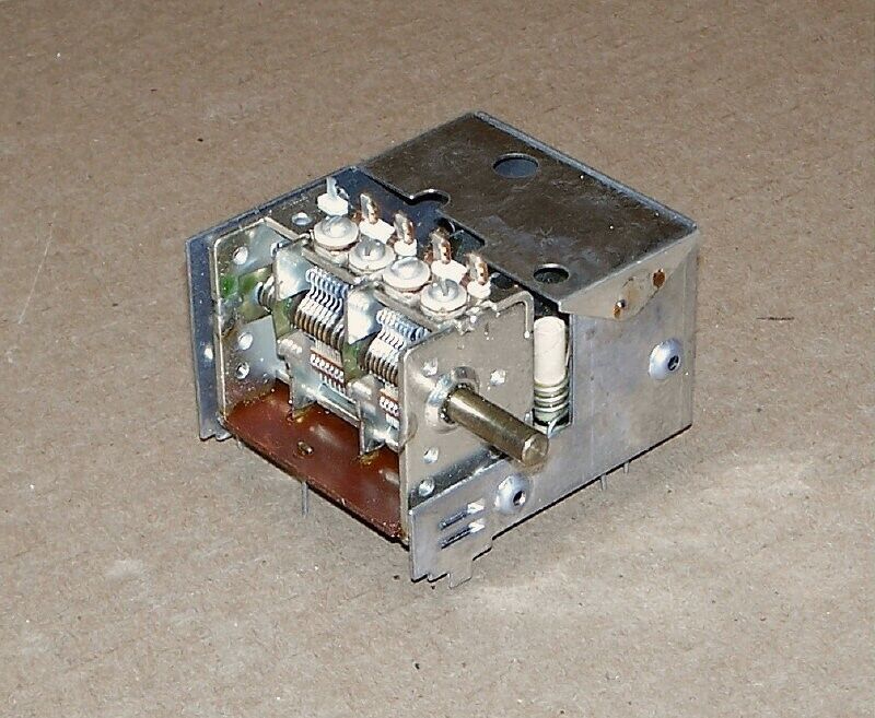 VINTAGE MOSFET transistor RF radio FM tuner front end variable tuning capacitor