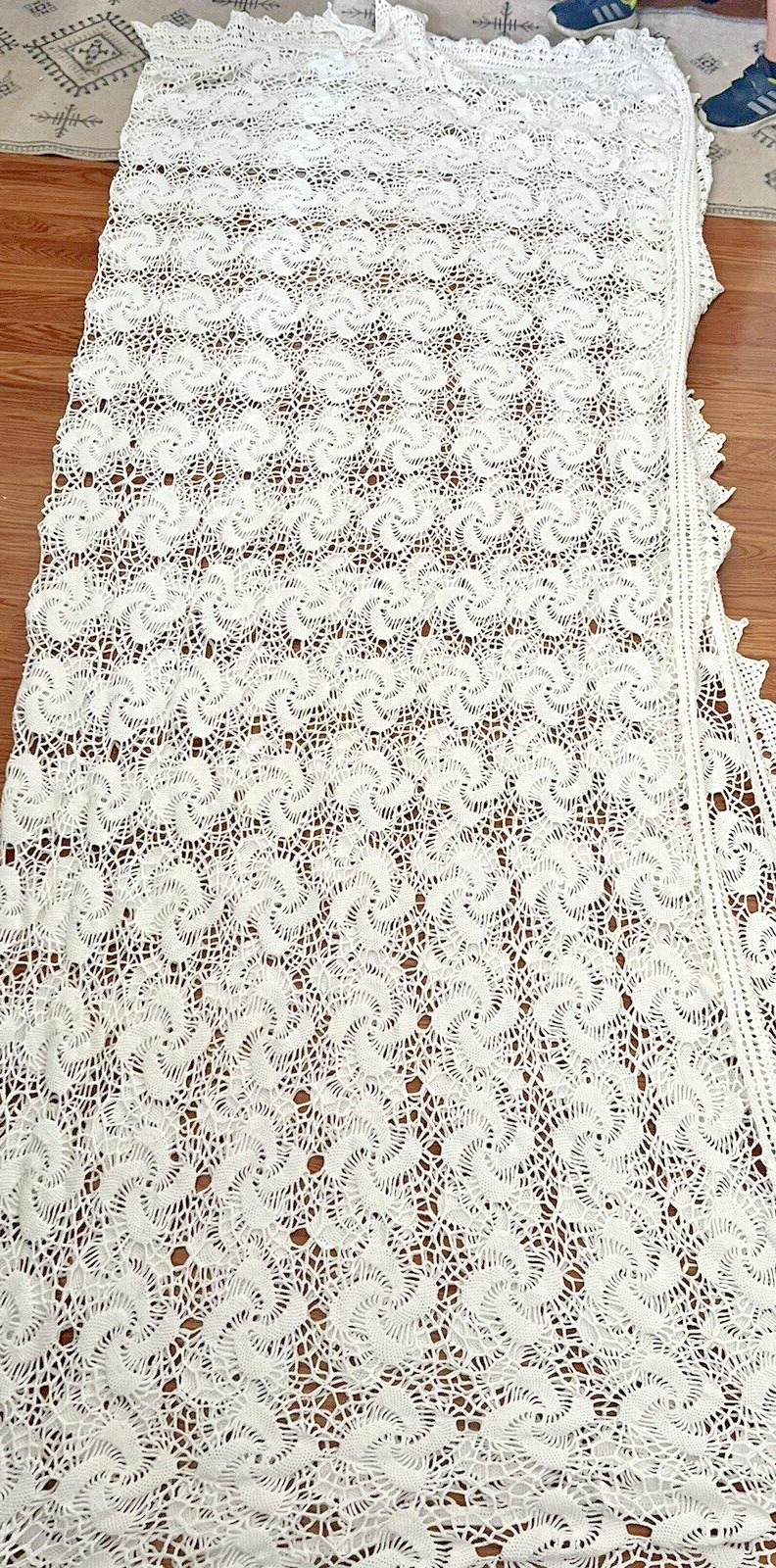 Vintage 60’s-70’s Handmade White Rectangle Table Cloth (Approx 8.5ft x 6ft)