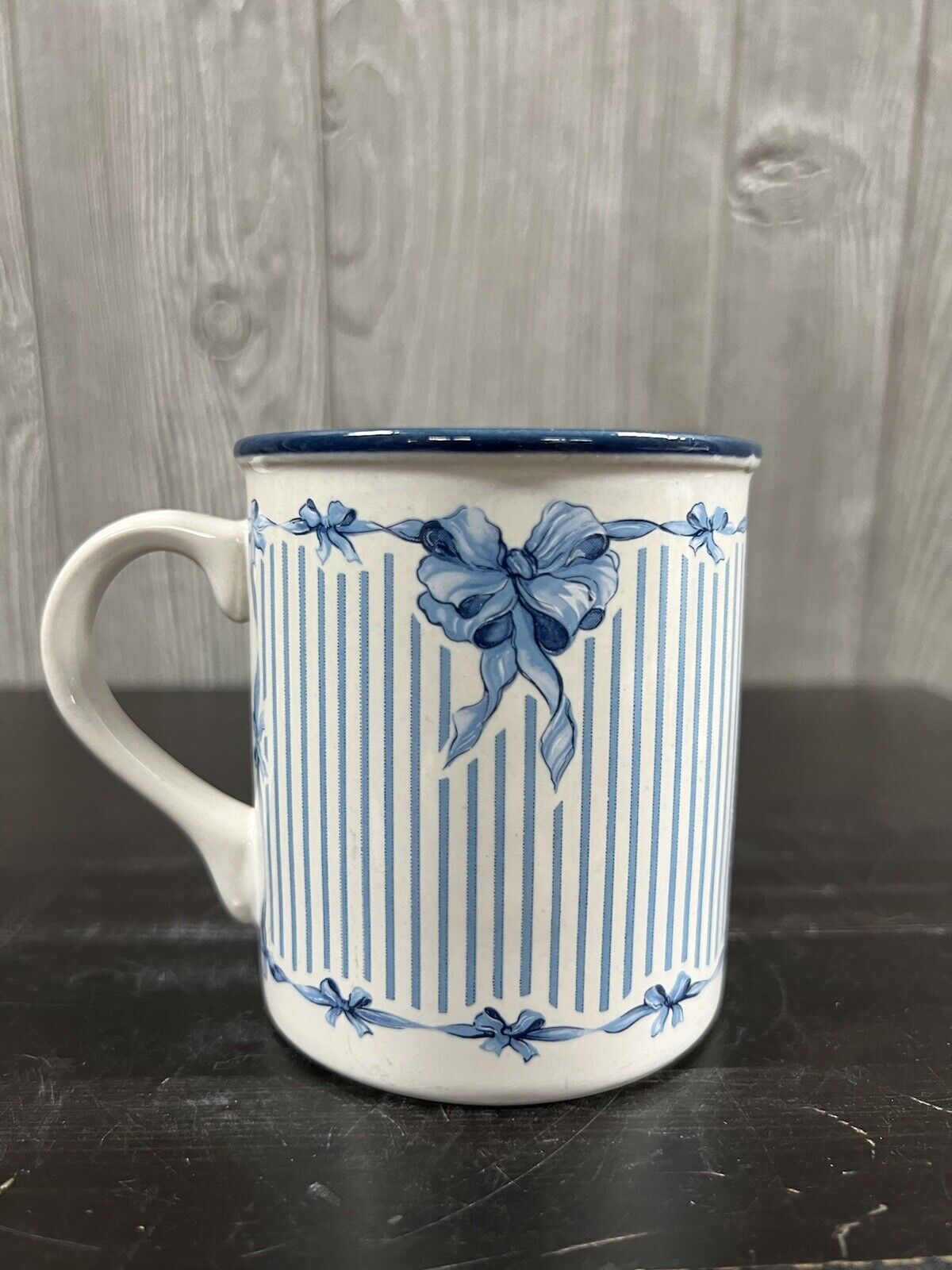 Vintage 1989 Potpourri Press Windsor Stripe Blue Bows Coffee Mug Cup
