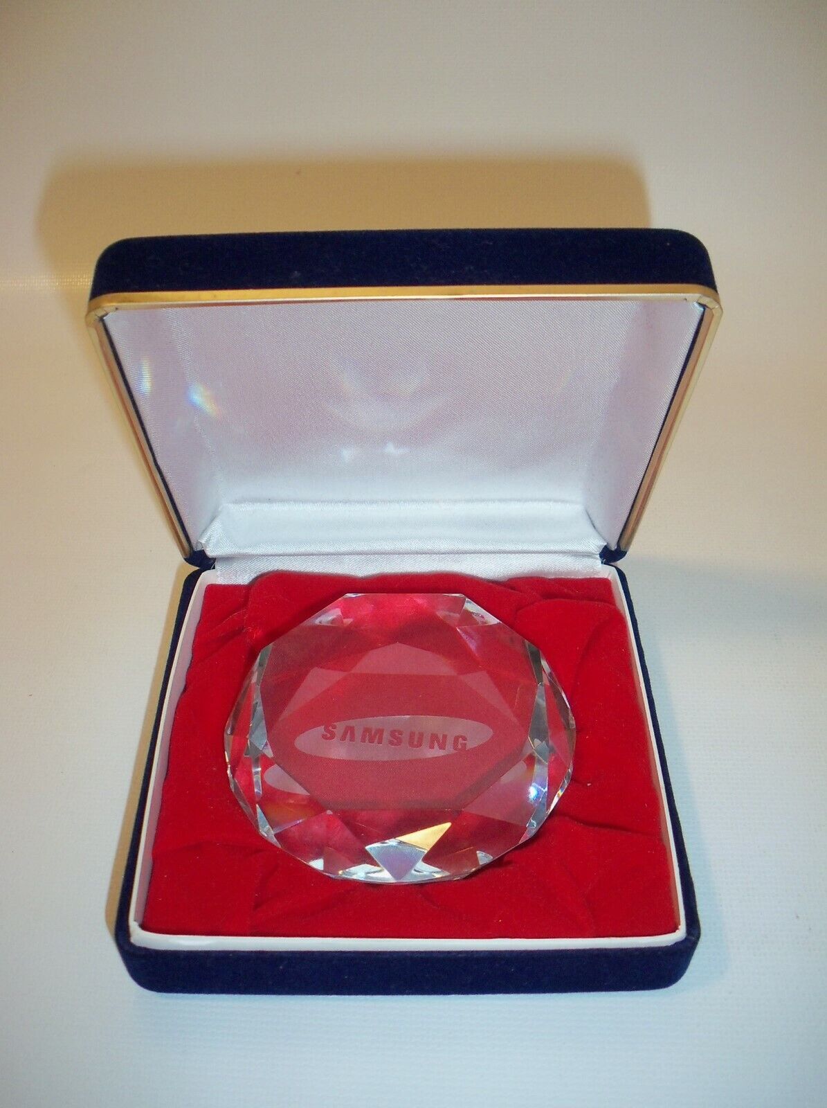 Samsung Clear Crystal Faceted Round Paperweight 60 mm/3.125 inch, In Velvet Case