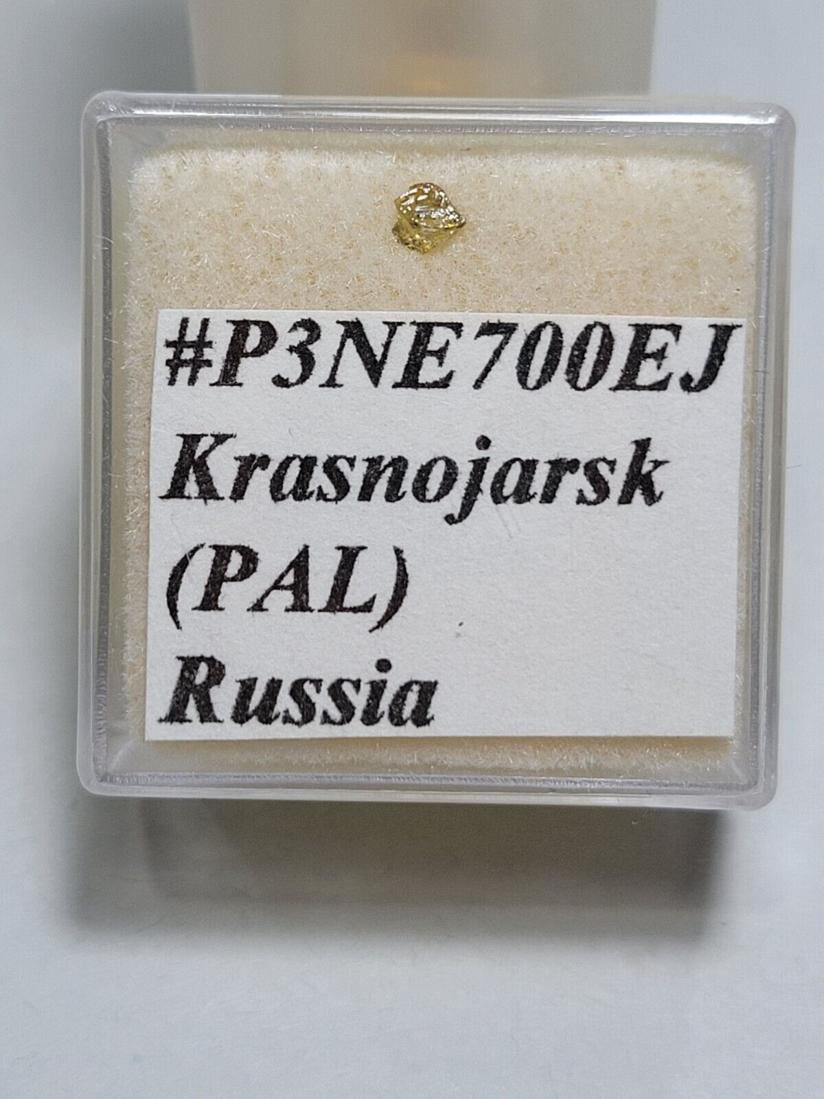Krasnojarsk Meteorite Olivine fragment  Russia Found 1749 TKW 700 kg Pallasite
