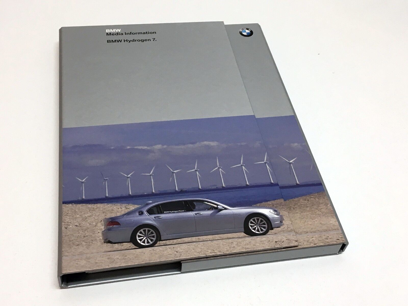 2007 BMW Hydrogen 7 E65 Press Kit Brochure