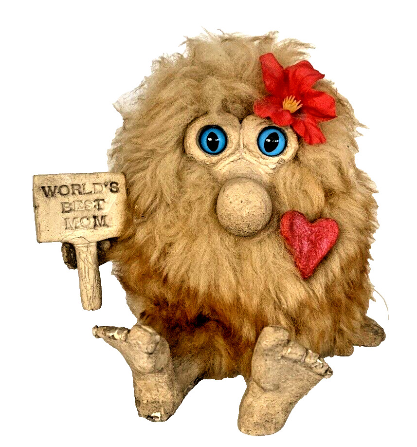 Vintage Wooden Troll World\'s Best Mom Wood Sign Hairy Valentine Gift Big Feet