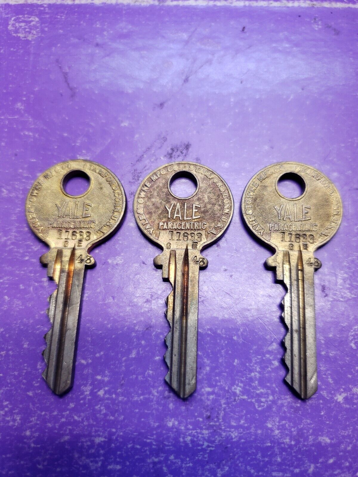 3 MATCHING Yale keyed ORIGINAL PARACENTRIC SECURITY KEYS  GE 43 #11633
