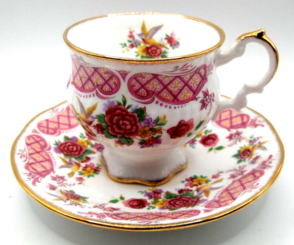 Elizabethan Fine Bone China Pattern Dovedale Roses an Birds Made in England