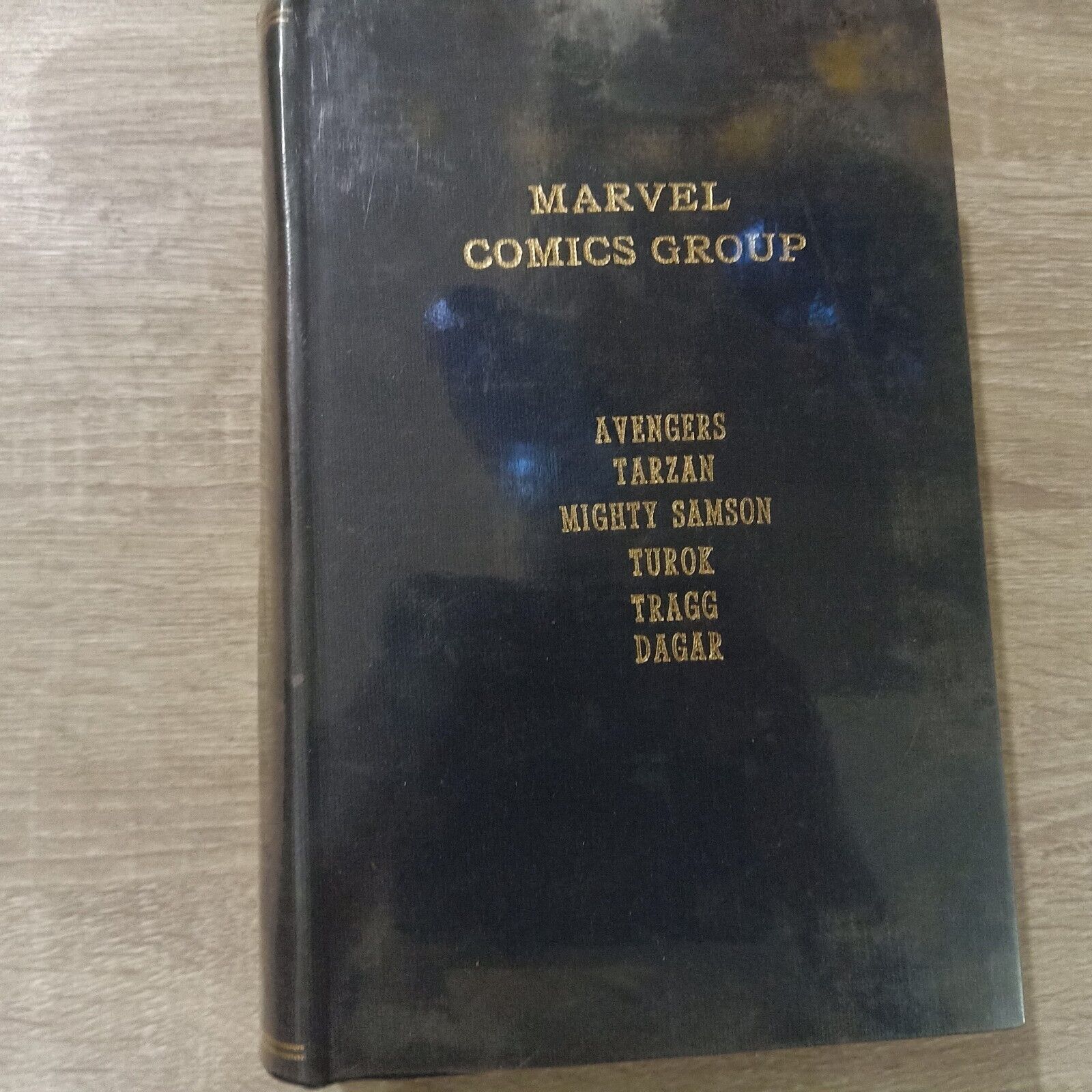 bound comic - Avengers 22, 66; 100;101; Tarzan; Samson; Turok