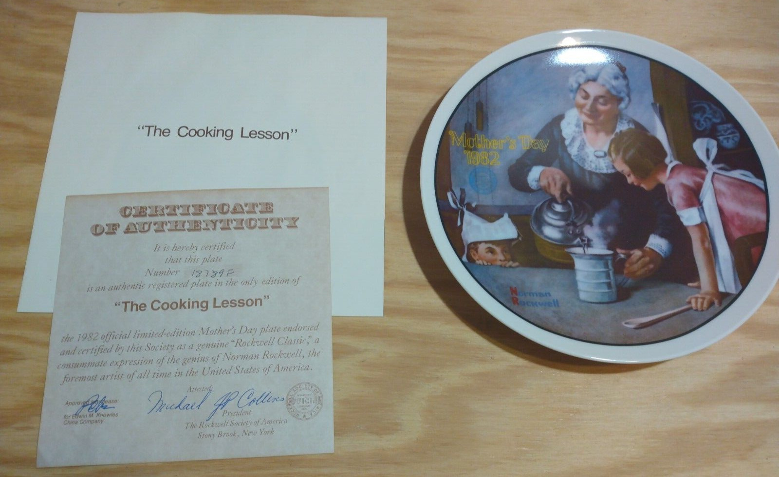 Norman Rockwell Collector Plate The Cooking Lesson 1982 KNOWLES [Free Shipping]