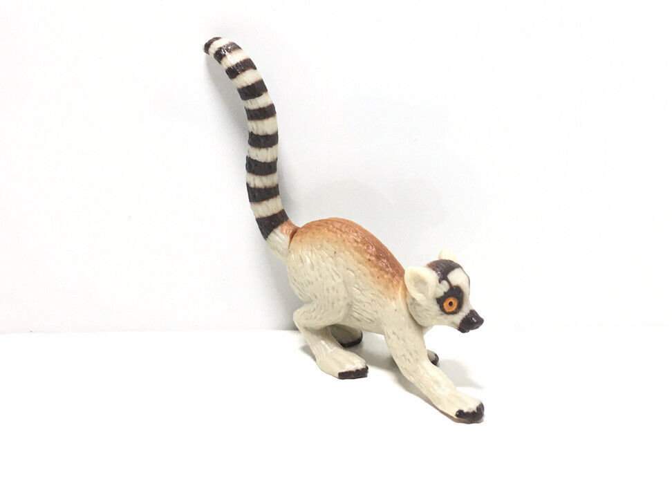 YOWIE YOWIES Australia Ring-Tailed Lemur PVC Animal Figure