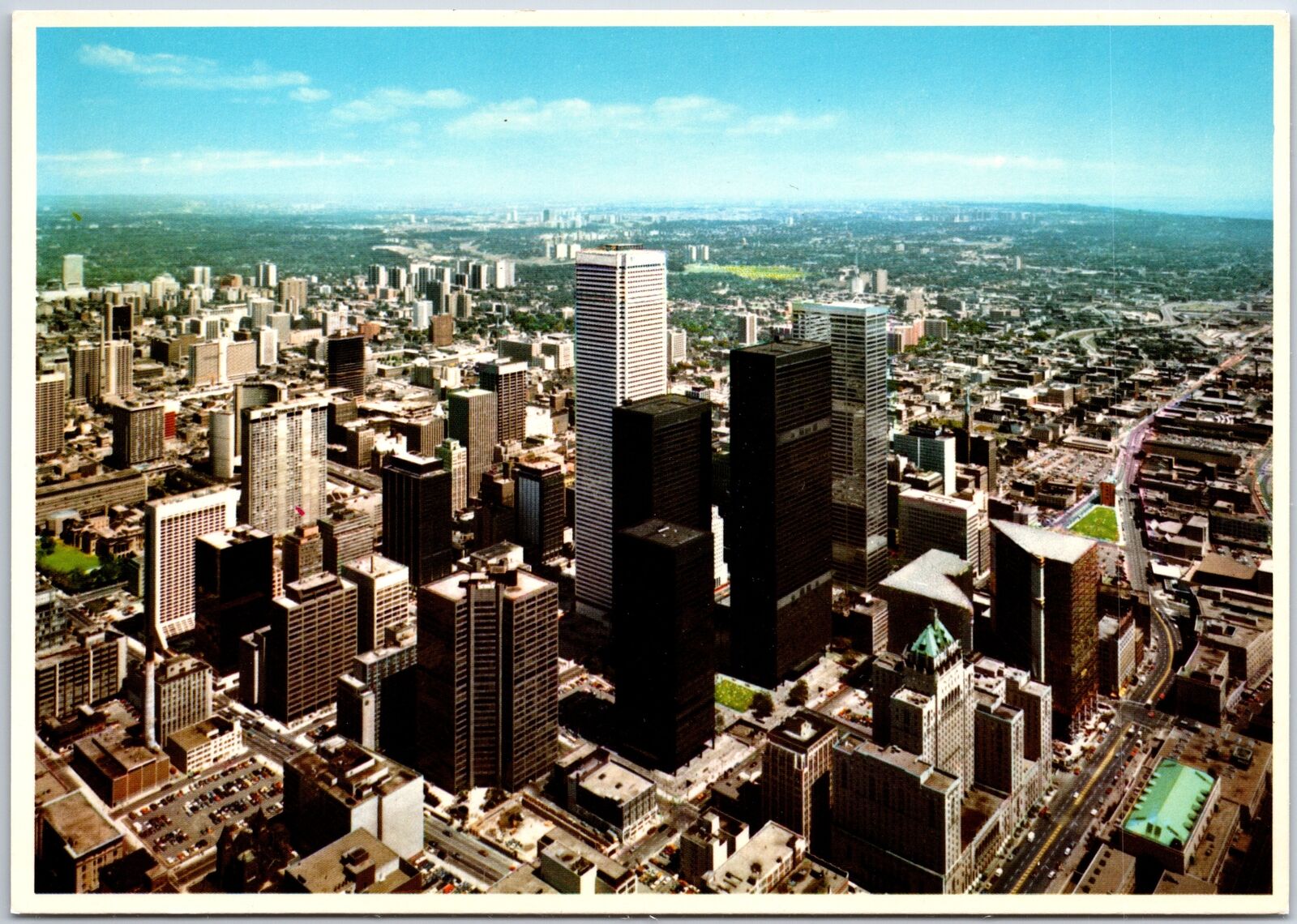 VINTAGE CONTINENTAL SIZED POSTCARD BIRD\'S EYE VIEW OF DOWNTOWN TORONTO CANADA