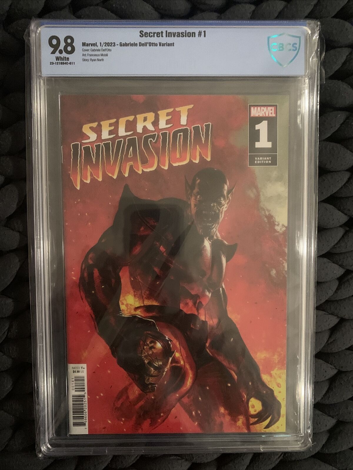 Secret Invasion #1 Gabriele Dell'Otto Variant CBCS 9.8 (Marvel Comics, 2023)
