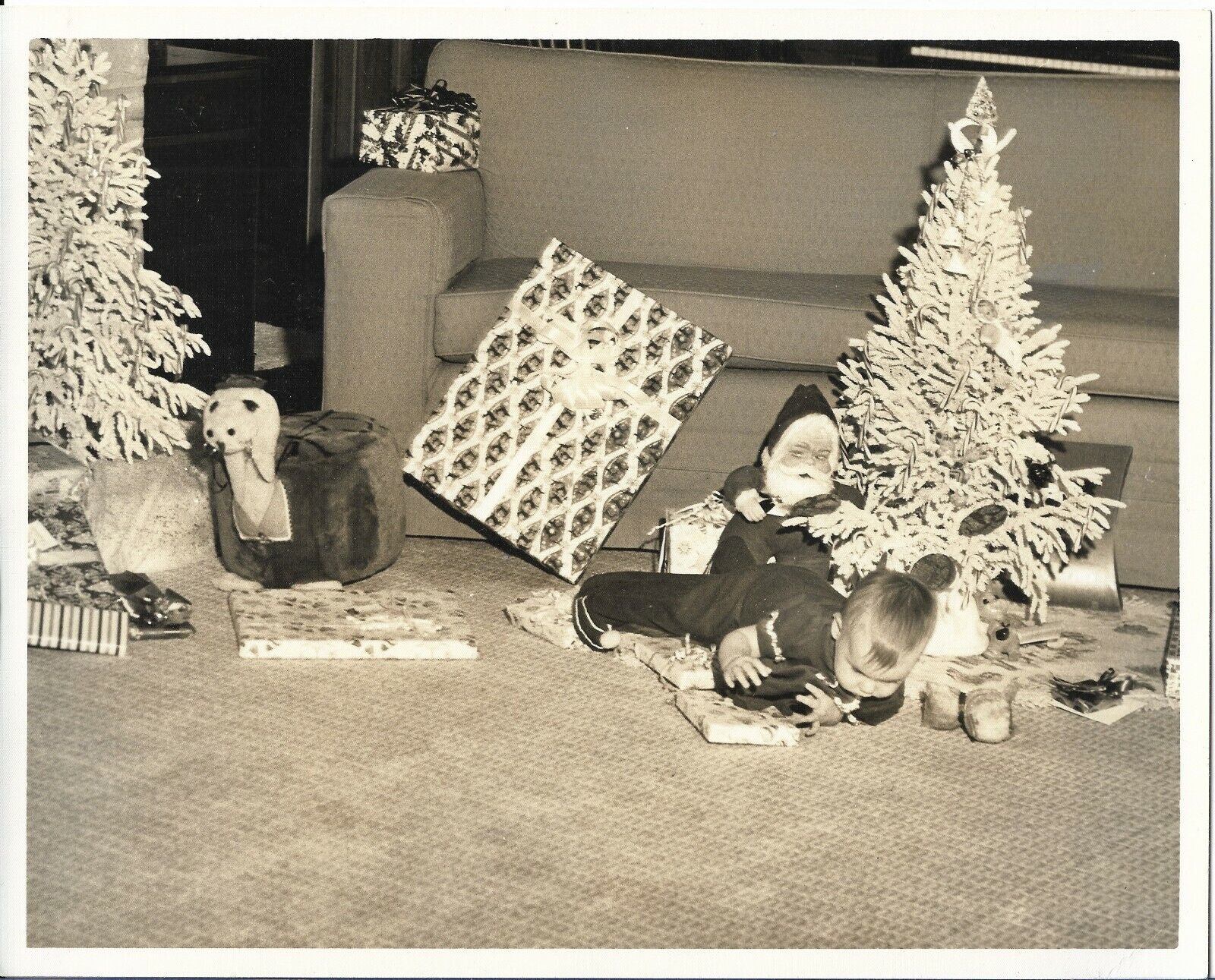 Christmas Photograph 1960s Baby\'s First Holidays Santa Claus Nostalgic 8x10 E