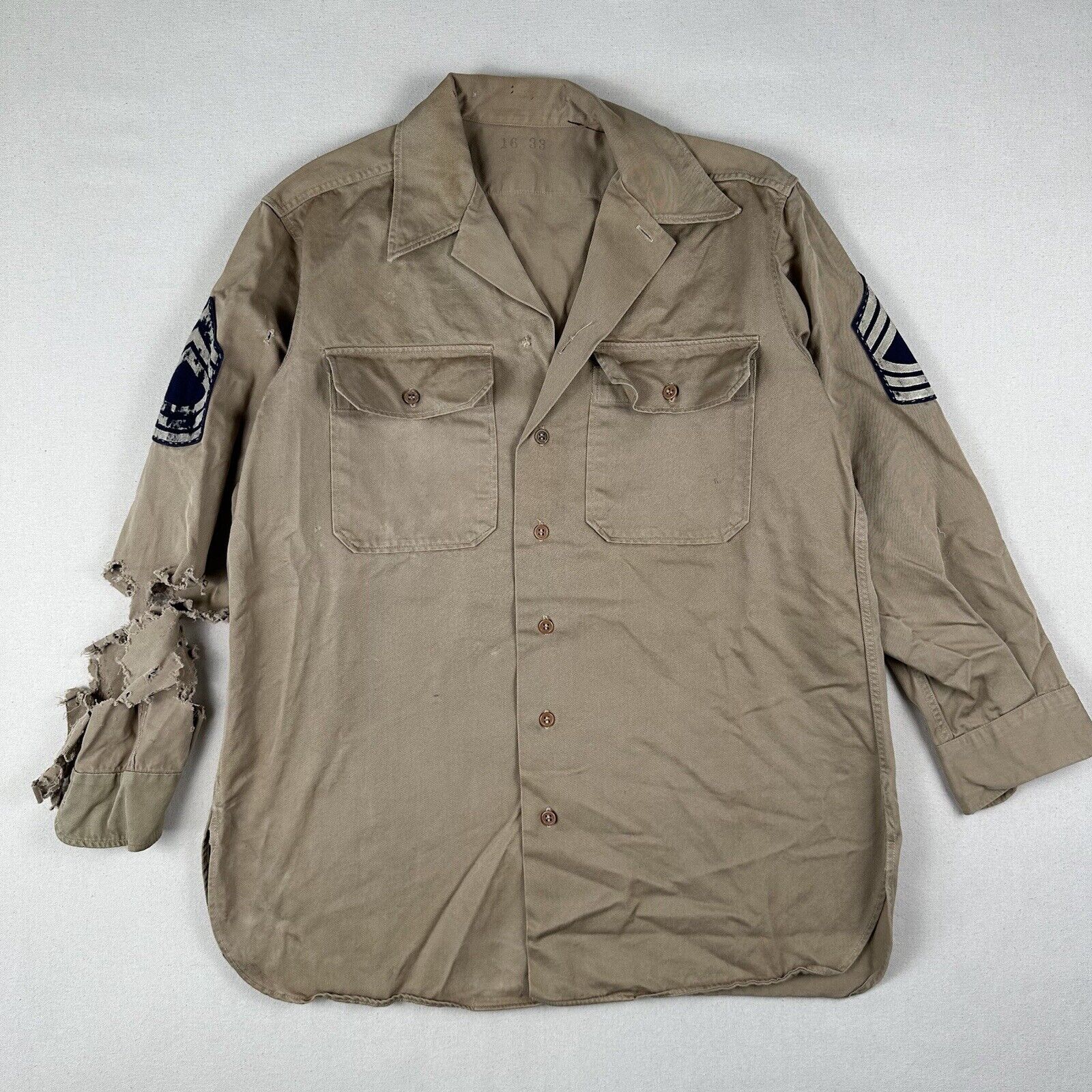 Vintage 1940s WW2 Beige Twill Khaki Cotton Button-Up Uniform Shirt Distressed 46