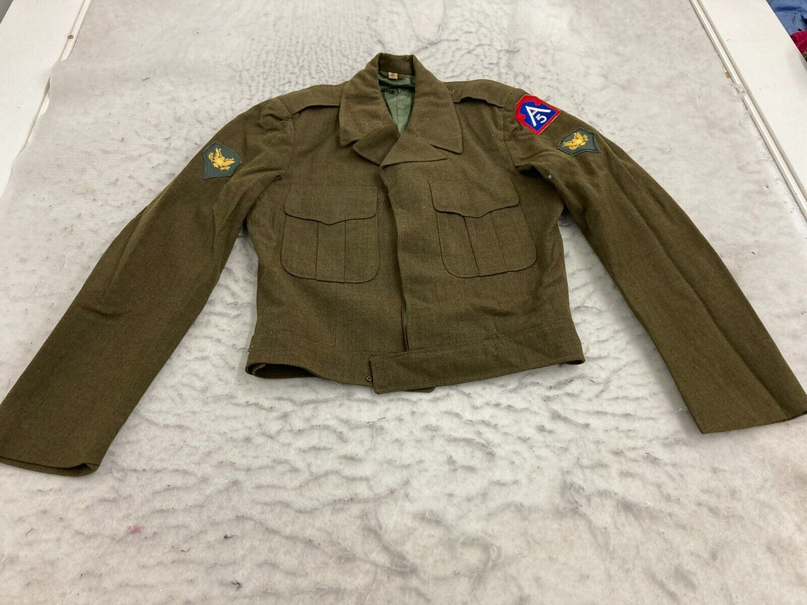 VTG Tri Sportswear Korean Era Army Jacket Man\'s 36L Wool Green A5 Patches