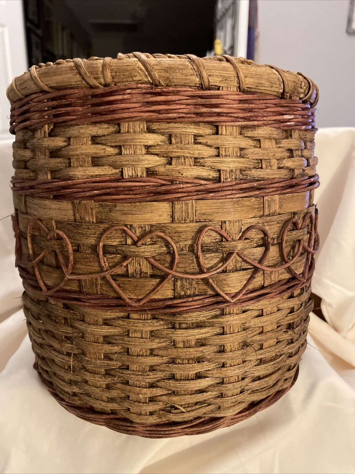 Vintage HandCrafted Signed  Woven Basket. Dated 1990. Beautifully Woven Hearts.