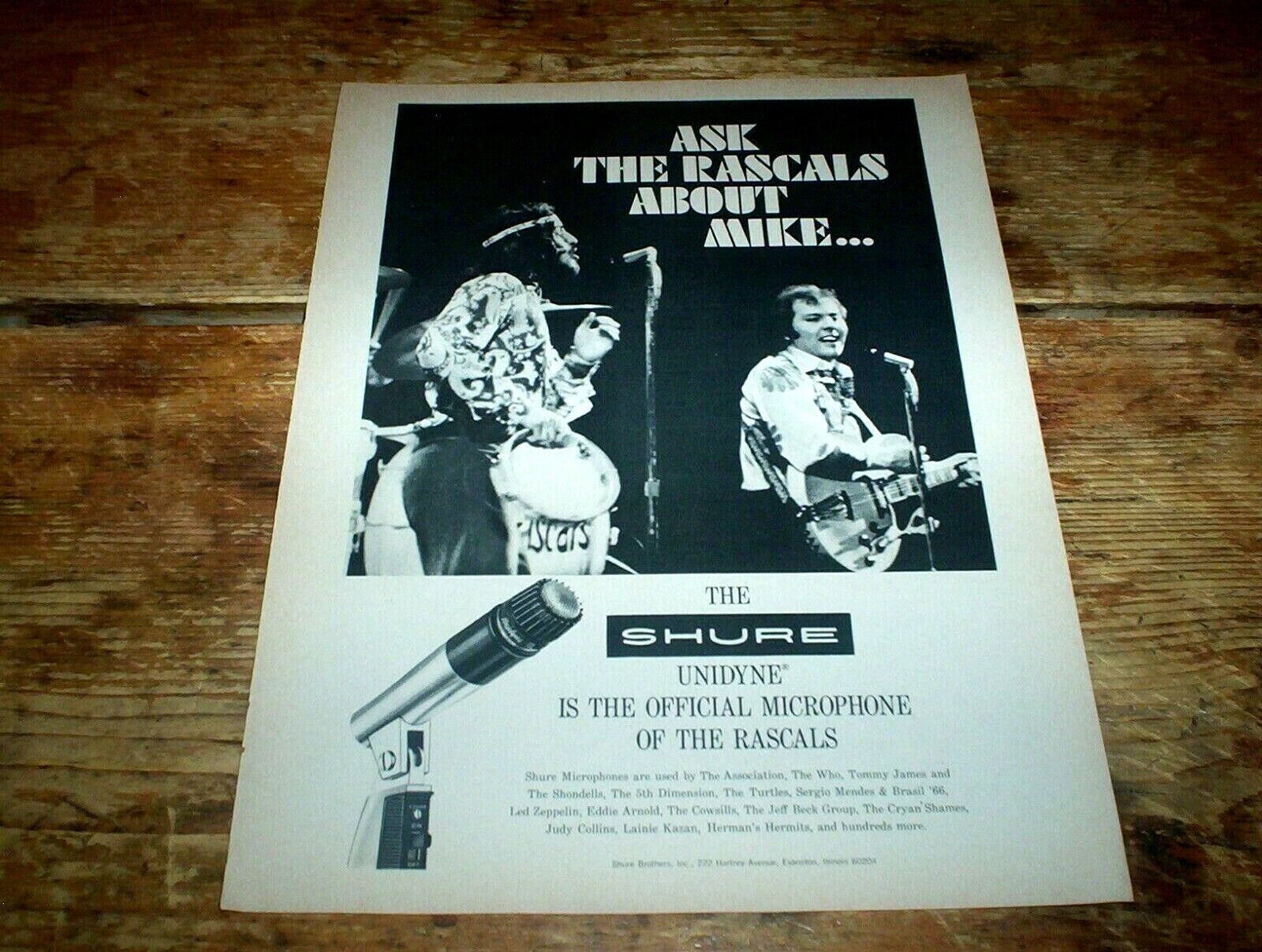 THE RASCALS ( EDDIE / GENE ) 1970 SHURE MICROPHONE 8\