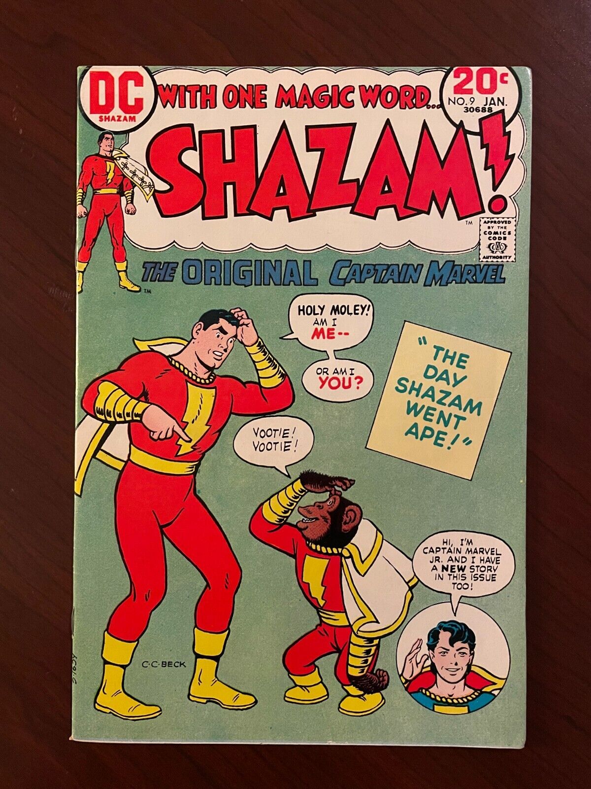 Shazam #9 (DC 1974) Original Captain Marvel C.C. Beck Dave Cockrum 8.5 VF-