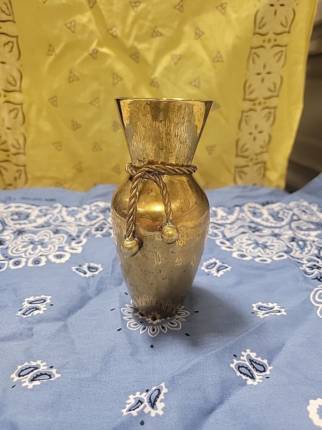 Vintage Mid-century modern Solid cast Brass Vase shaped candel holder 5.5'' tall