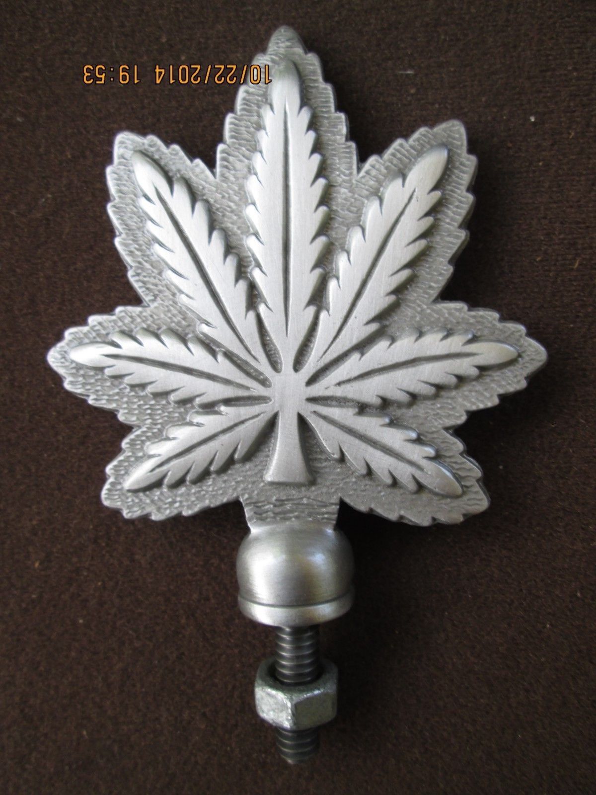 marijuana weed cannabis leaf  ratrod hotrod car hood ornament 