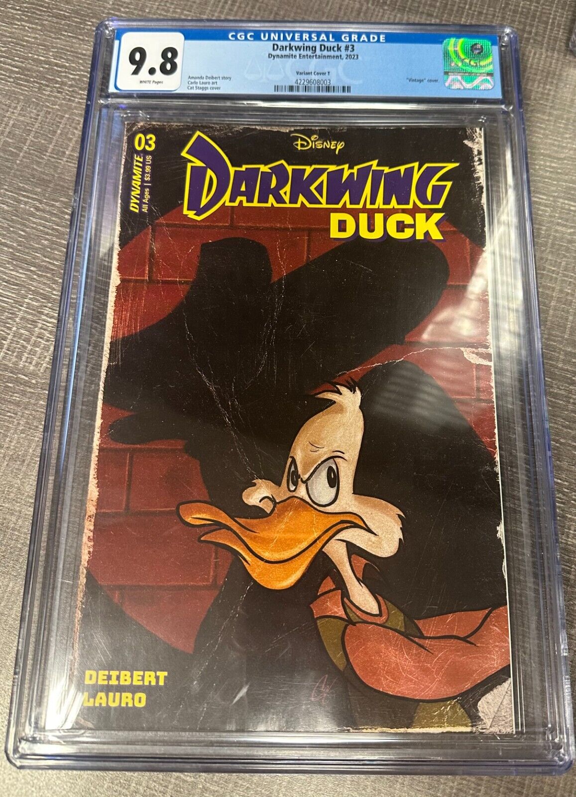 Graded FIRST POP CGC 9.8 DARKWING DUCK #3 Variant Cover T Vintage Cover