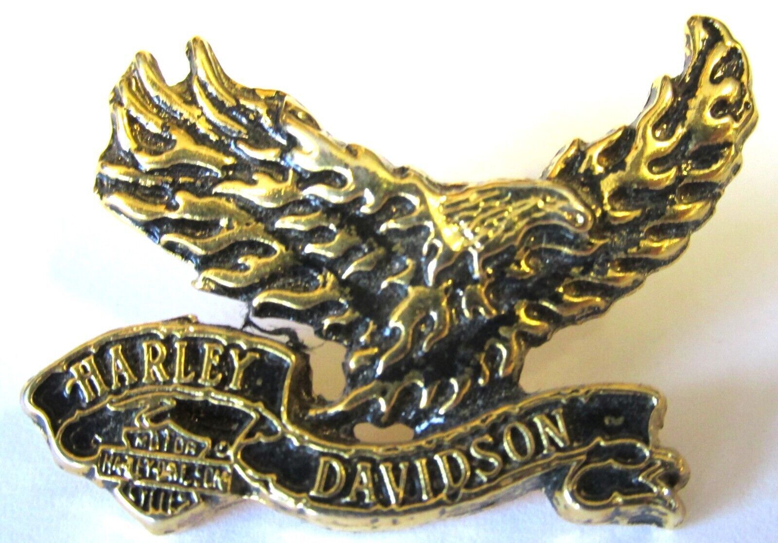 HARLEY DAVIDSON Flame Eagle Gold Color Biker Pin. NEW