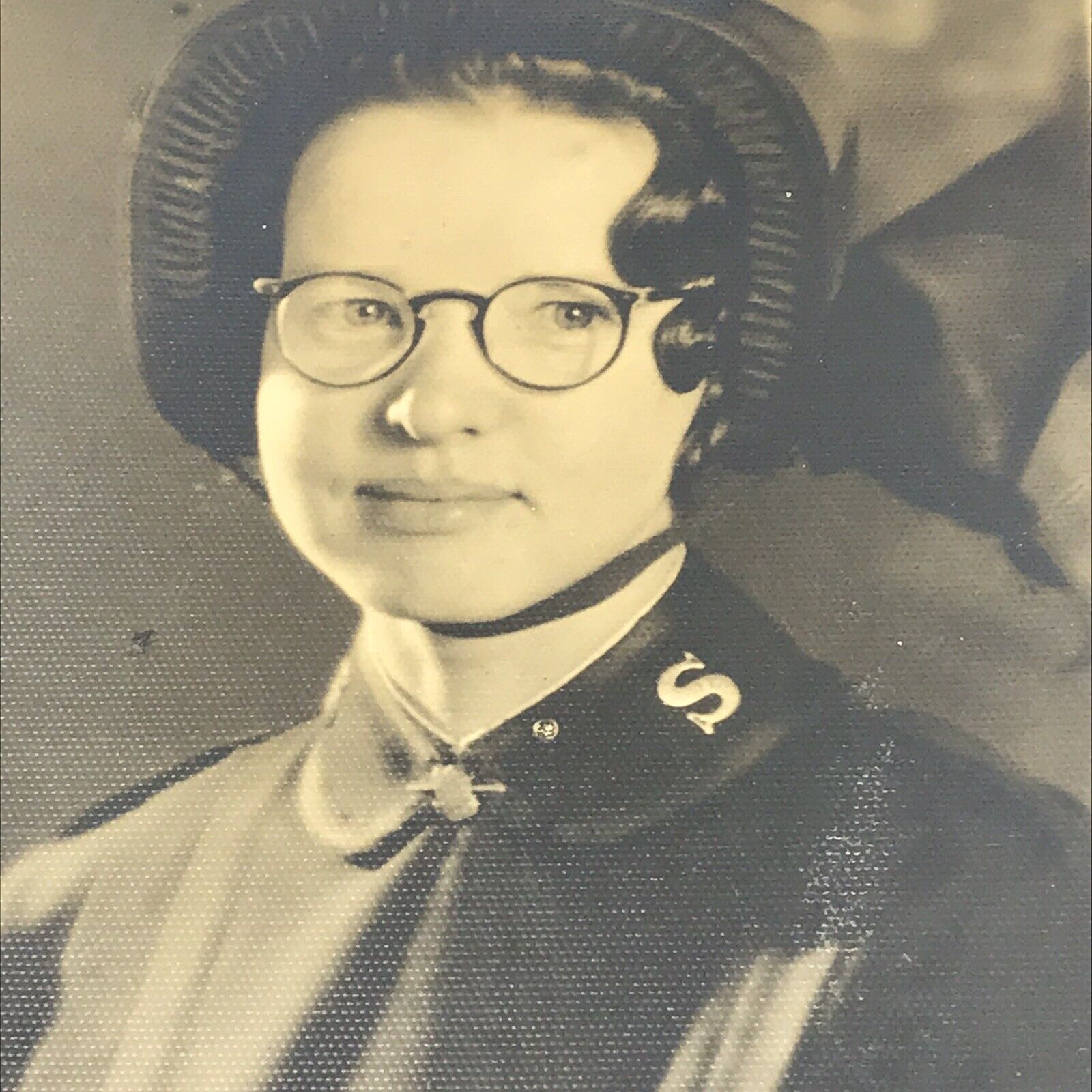 Vintage Photo 1930s Young Woman Bonnet Glasses Julia Nelson High School Portrait