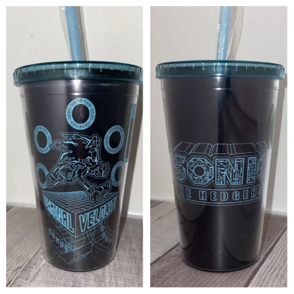 Sonic The Hedgehog Glow in The Dark Drinking Cup With Straw. ￼