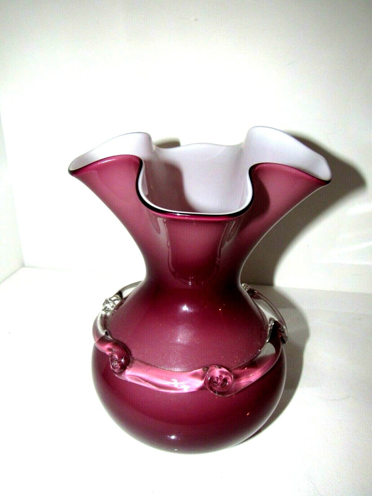 Hand Blown Ruffled Art Glass Decorative Vase 9\